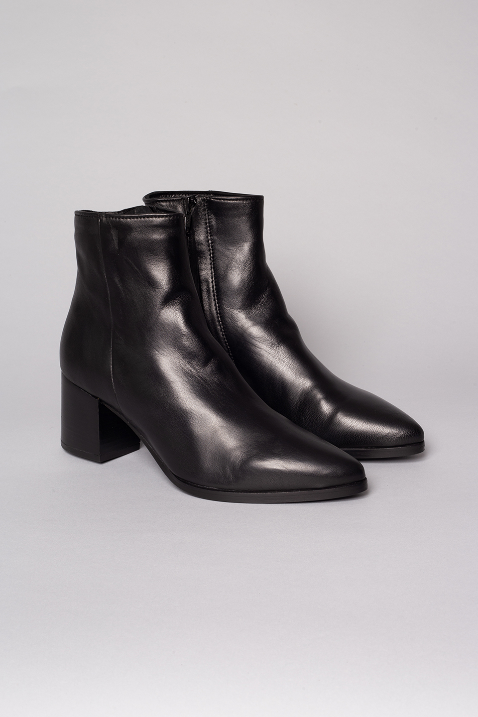 CPH114 vitello black