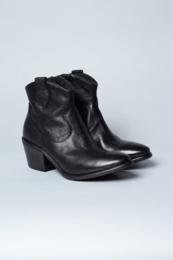 CPH116 cow leather black