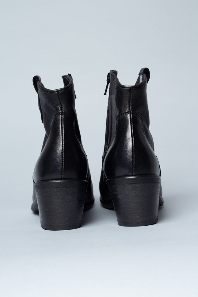 CPH116 cow leather black - alternative 3