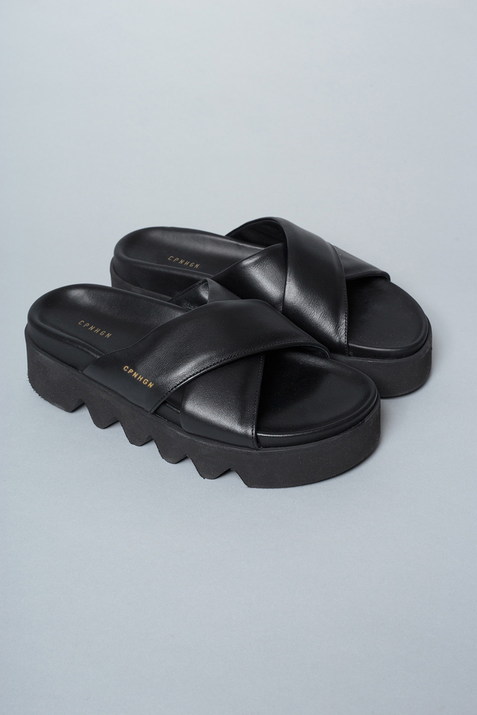 CPH706 vitello black