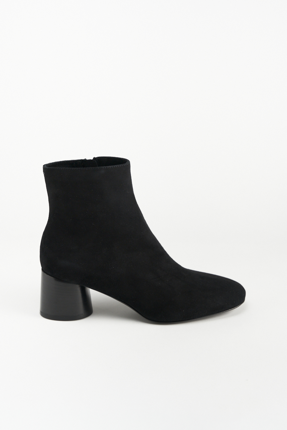 WG1 suede black