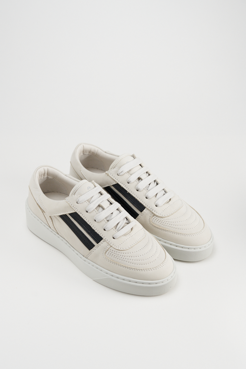 CPH687 leather mix eggshell