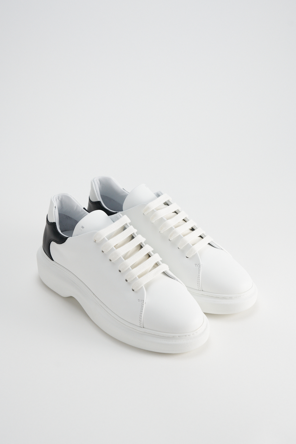 CPH812 vitello white/black