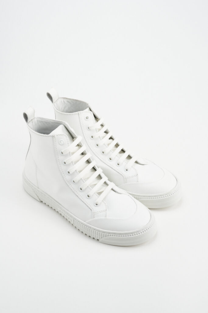 CPH774 vitello white