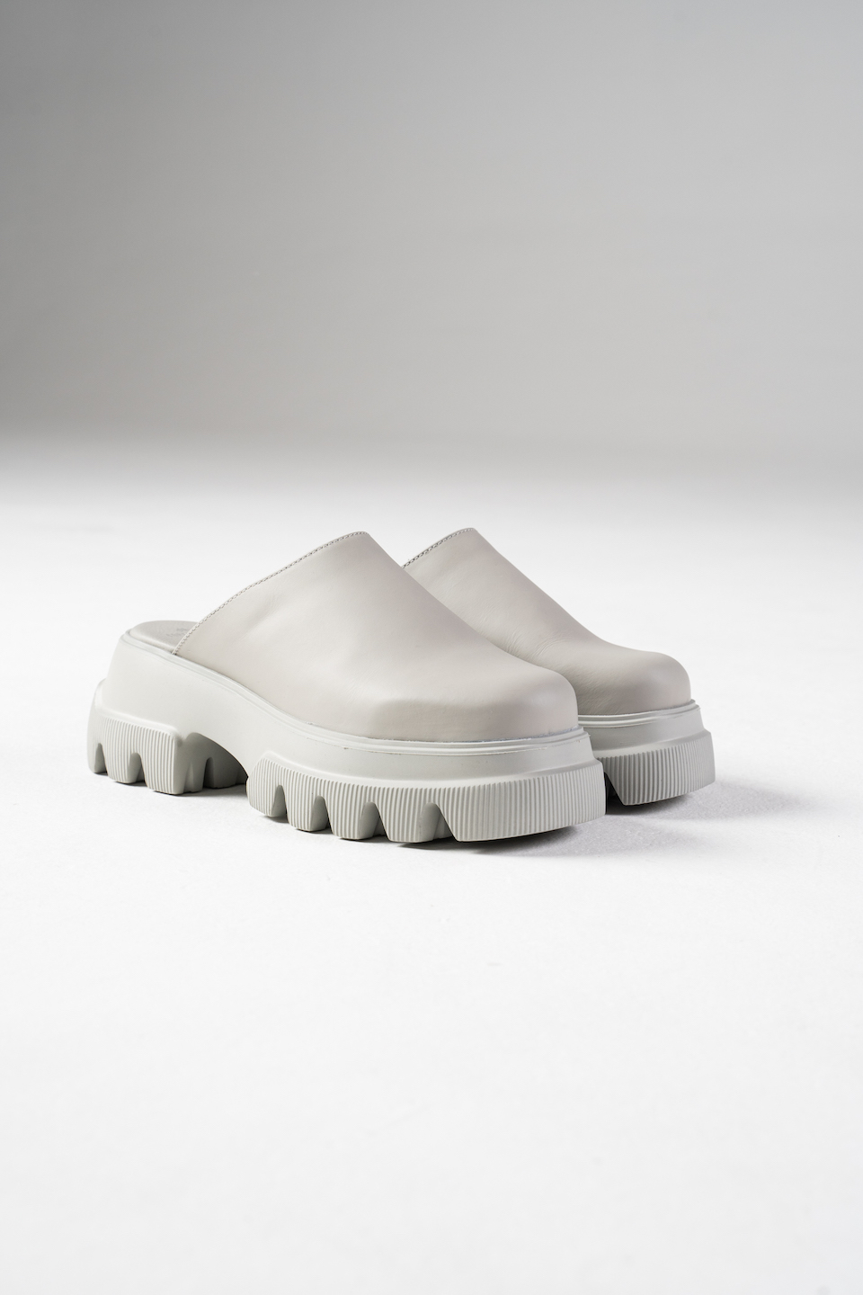 CPH226 vitello matt french grey