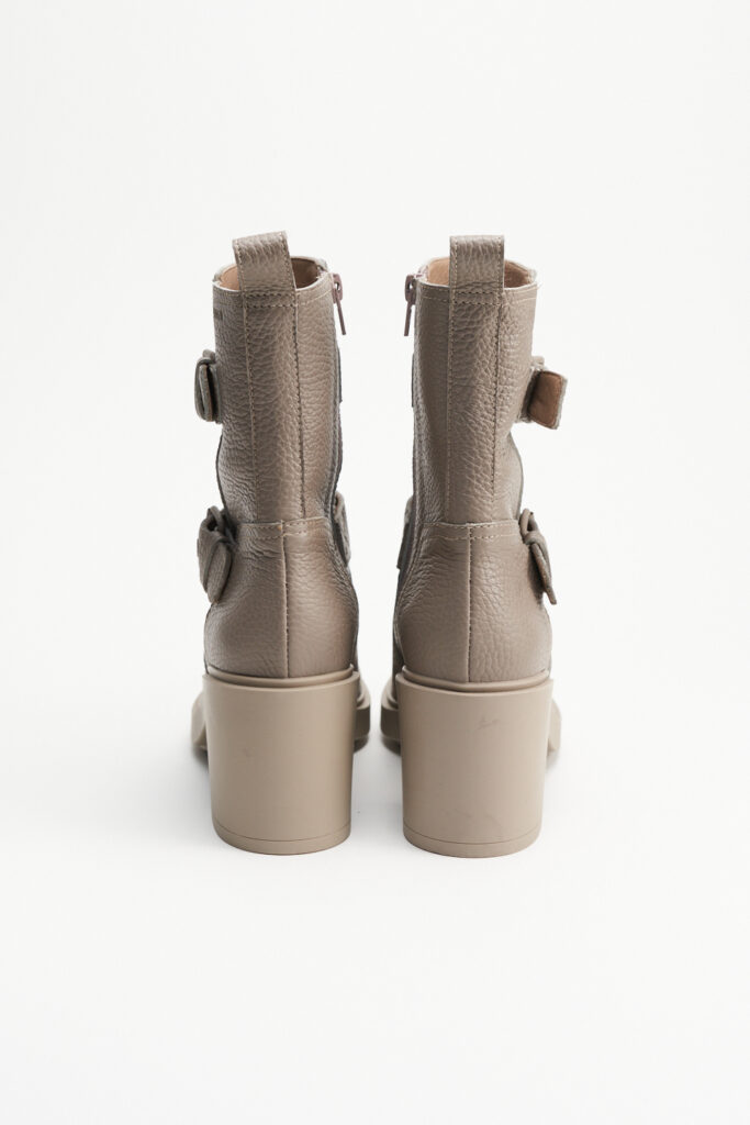 CPH819 grainy vitello fango - Alternative 5