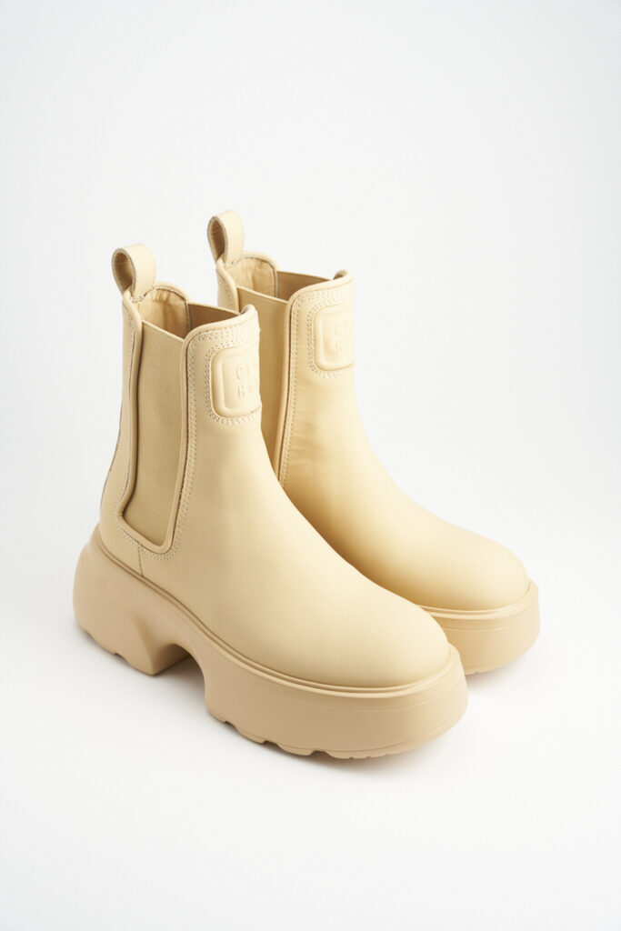 CPH143 vitello gum pale beige