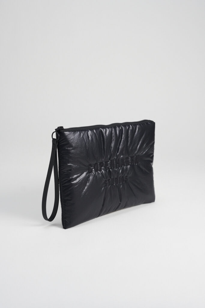CPH POUCH 2 big recycled nylon black - alternative 1