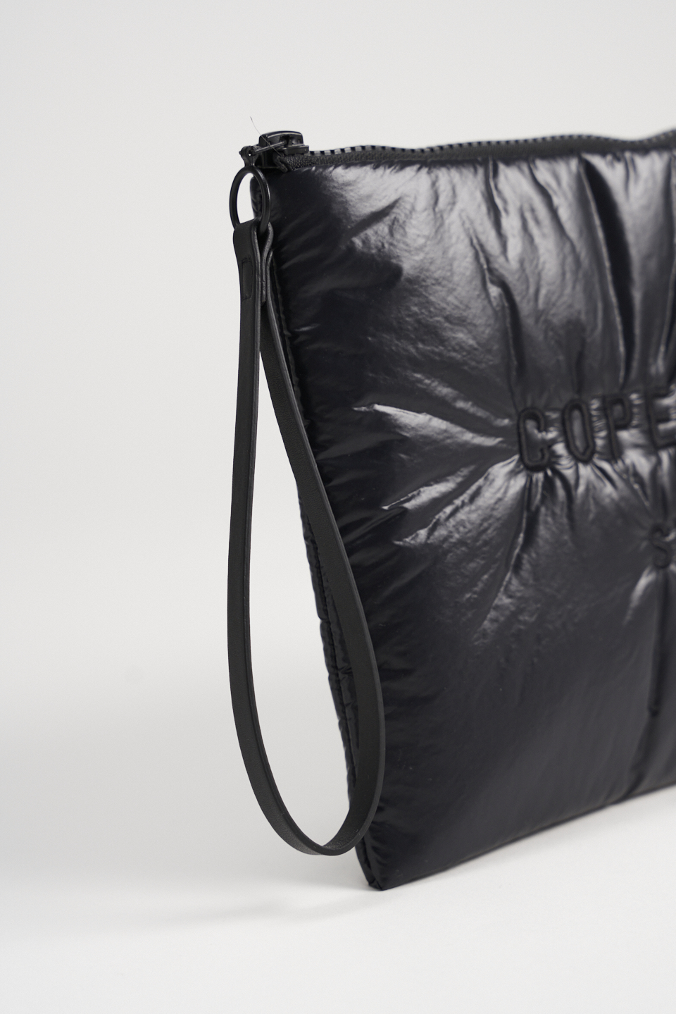 CPH POUCH 2 big recycled nylon black - alternative 2