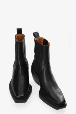 CPH236 lamb black - alternative 4