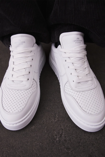 CPH77M leather white