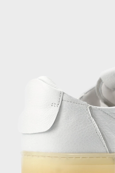 CPH741M leather white
