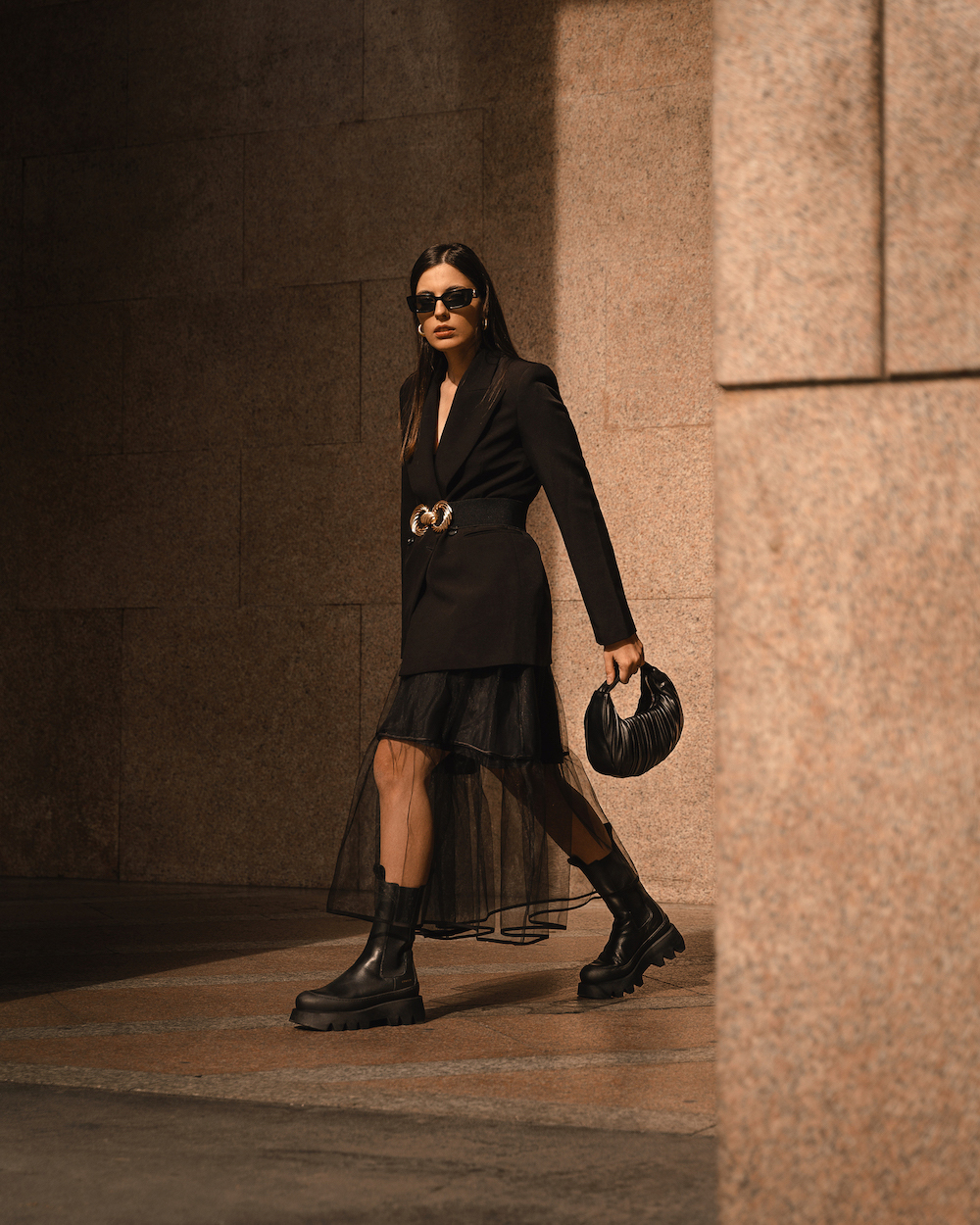 Vanessa Gentile styled her cPH780 Vitello Black with a black chiffon skirt and big sunglases.