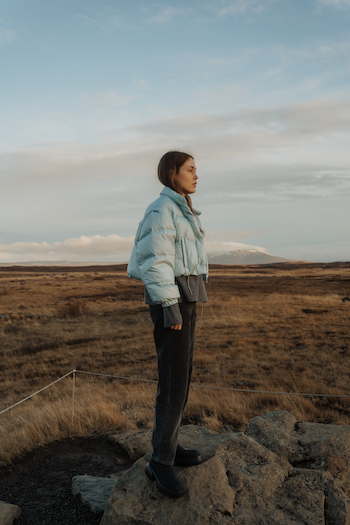 The danish infleuncer Annabel rosendahl is wearing a new cph boot. The photo is made during the golden circle tour on Iceland.