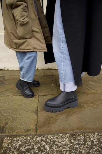 Detail Shot of our CPH686 vitello black and CPH686K vitello black.