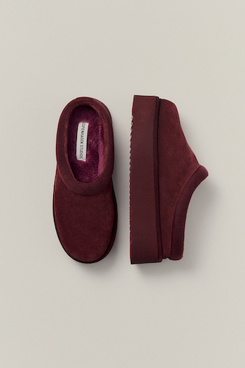 This image shows the CPH272 suede bordeaux. 